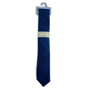 NEW Michael Kors Silk Blend Necktie Tie Dark Navy Blue
